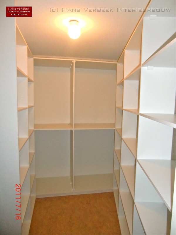 Walk-in closet foto klant met dank.jpg - Walk-in closet (foto klant met dank)